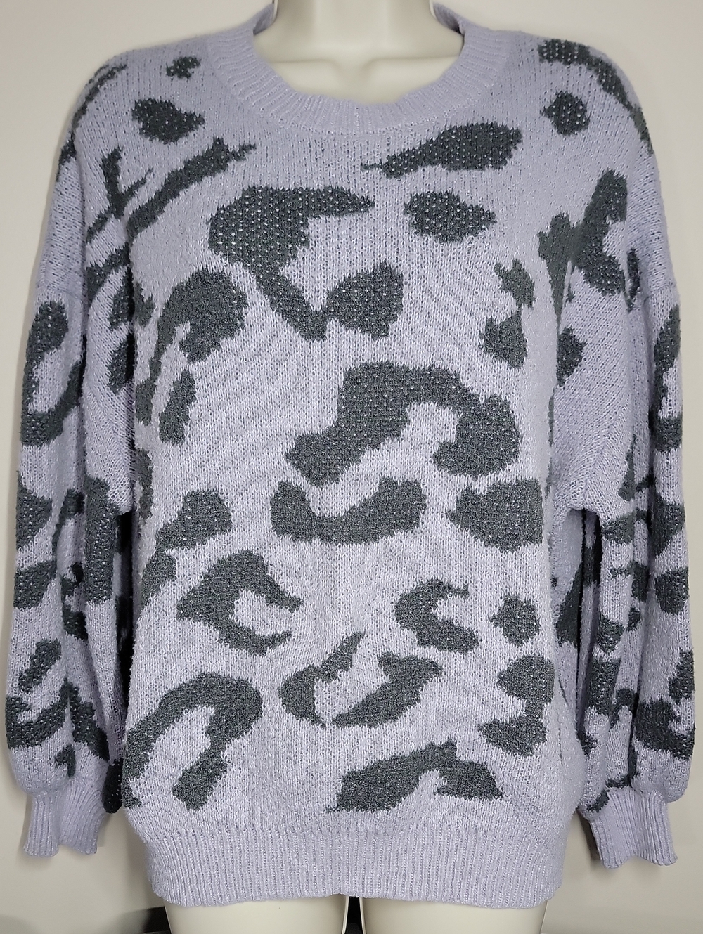 Dazy Oversized Lilac Gray Animal Print Crewneck Sweater XL